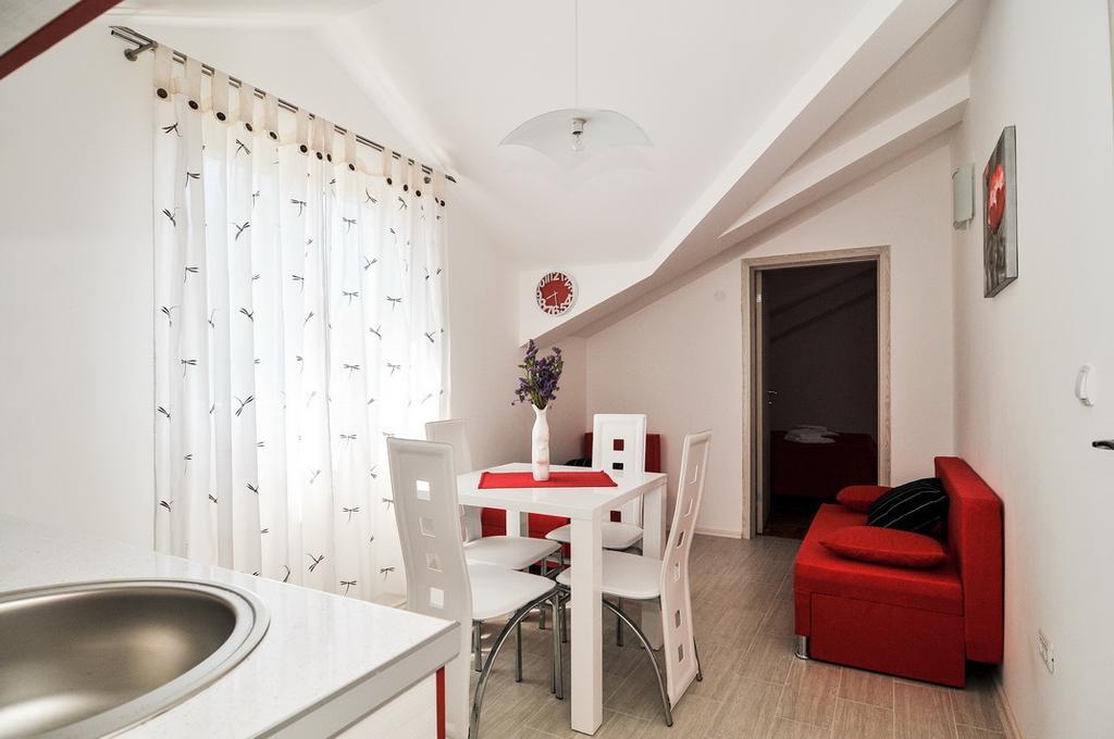 Apartmani P&M Tivat Exterior photo